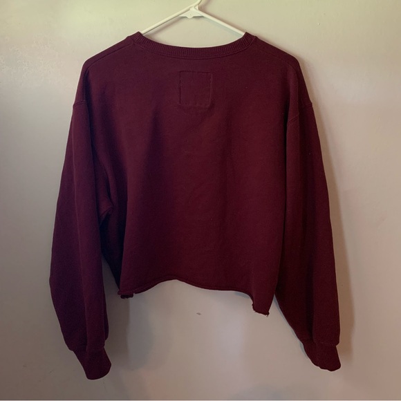 Hollister Cropped Sweatshirt Burgundy Maroon Logo Embroidered Large Soft Cotton - Picture 2 of 5